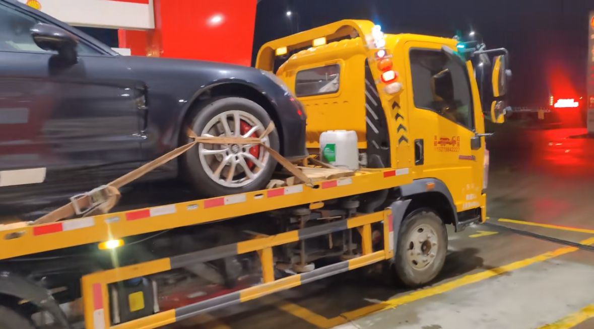 昭通行车途中遇到突发状况该如何呼叫道路救援？